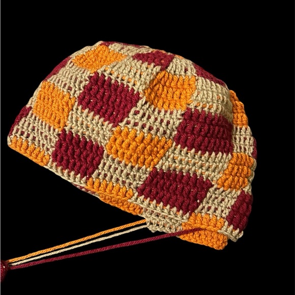 Handcrafted Checkered Ruffle Hat - Picture 5 of 6
